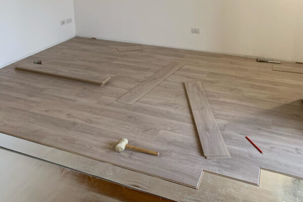 posa-pavimento-laminato-pvc-venezia-treviso-padova